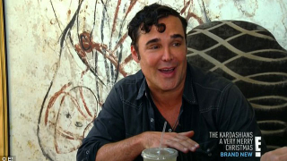 Illustration for article titled 10 Awfully Awkward Moments From the Kardashian Khristmas Special
